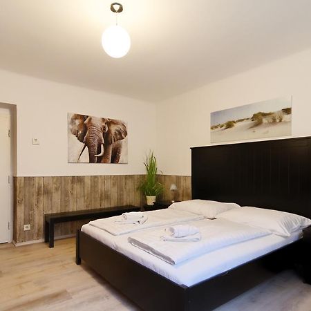 Manu Apartment Hennersdorf Kültér fotó
